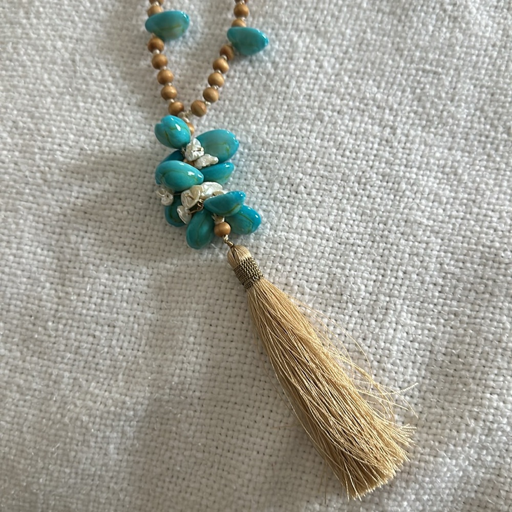 Great condition Tommy Bahama necklace - Picture 2 of 4
